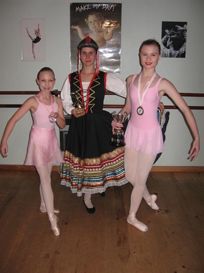Carmen's dancers in Wizard of Oz